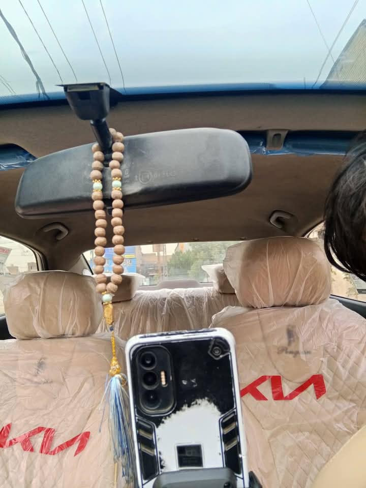 سلام عليكم سياره كيا سيراتو وارد خليجي مديل 2011 البيع مكينه وكير وتبريد وحداديه جاهزه تخم تايرات جديد  ما عده بنيد مضروب شويه ومرجعينه شاير بل مري تحكم ستيرين سياره بل عافيه الي ياخذه مكان سياره النجف الاشرف شارع الاحولي سعر سياره 100 وبيه مجال هذه رقمي *********** يتوفر وتساب
