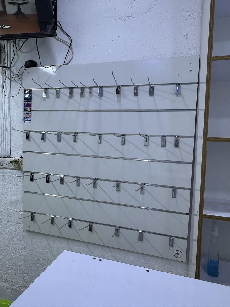 ميز جديد تسكام قياس 130 ارتفاع 110 (سعر الميز وفاترينه 265)

فاترينه جديده ارتفاع 220 عرض 93ونص تفصال 

هوك ولوحه اكسسورارات

للبيع مكاني نجف


**إذا كنت صاحب هذا الإعلان وتريد حذفه لأي سبب، رجاءا أرسل رسالة إلى الدعم الفني**