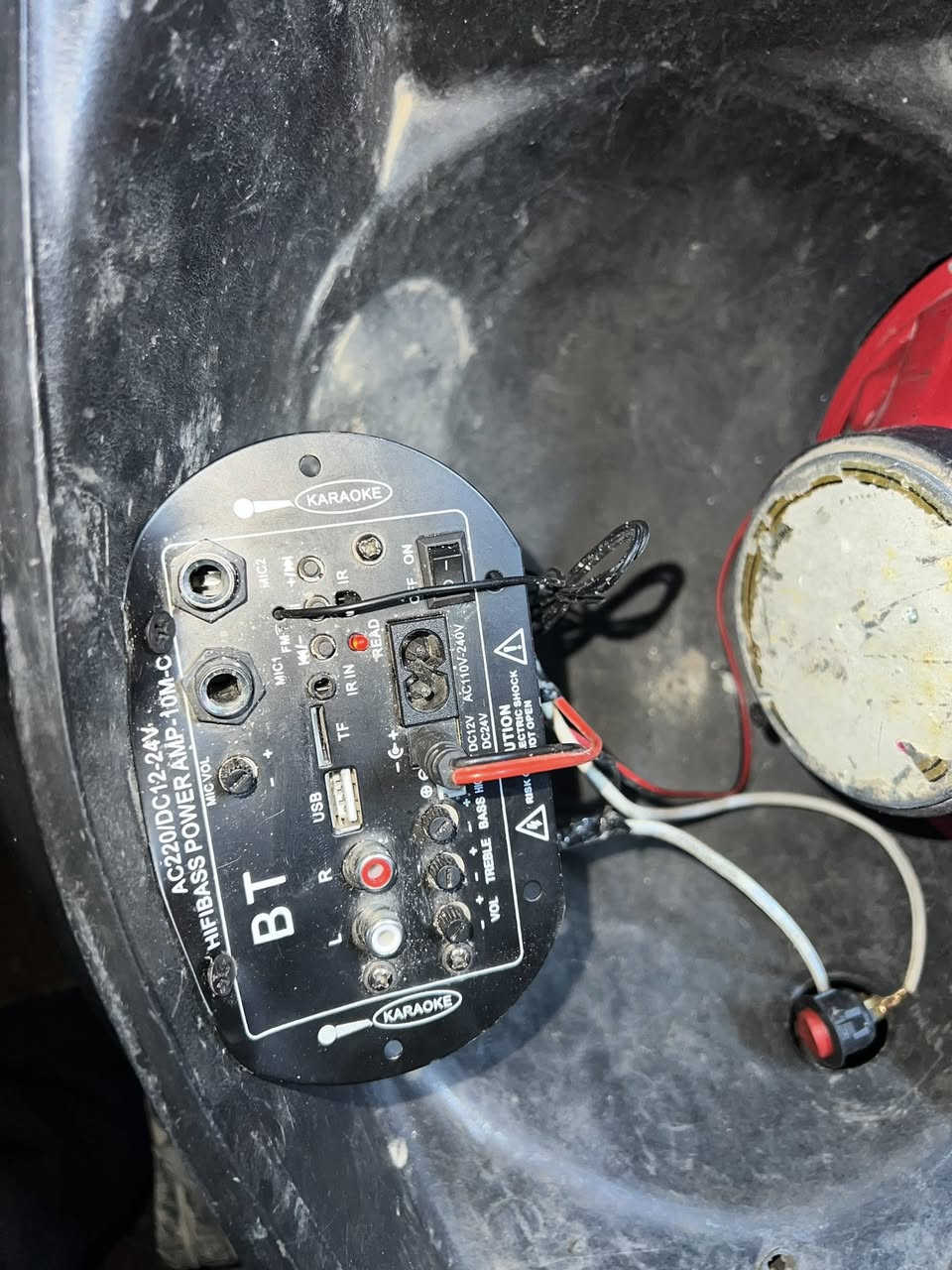 دمام للبيع مستعجل عليه كلش ب35  قفلة ماكو هيج سعر هو والجنطة صوتة كلش قوي وحلو مكاني بغداد دورة
رقمي:***********
