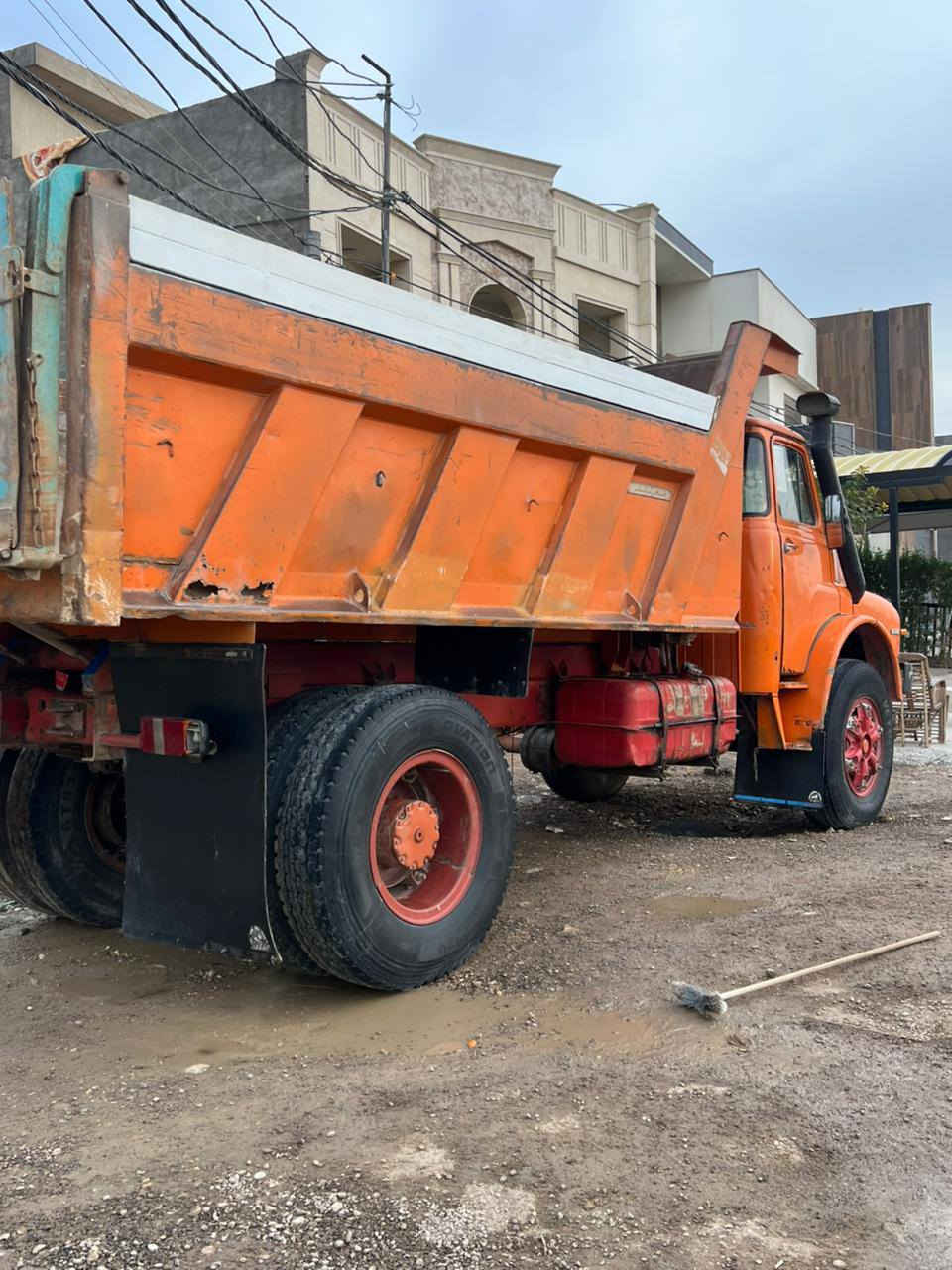 سلام عليكم مان للبيع بلاديه رقم بصره بدي جديد قماره بلاديه صبغ قليل الاستفسار ***********
