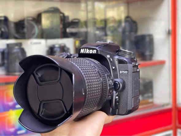 مركز شدن بغداد للكاميرات
العنوان بغداد / باب الشرقي / مقابل حديقة الامة
كاميرات مستخدمة و معدات تصوير 
تحويل فيديو الكاسيت الى فلاش او cd 
مونتاج فيديو
 الاستفسار التواصل على واتساب او اتصال
*********** بغداد
