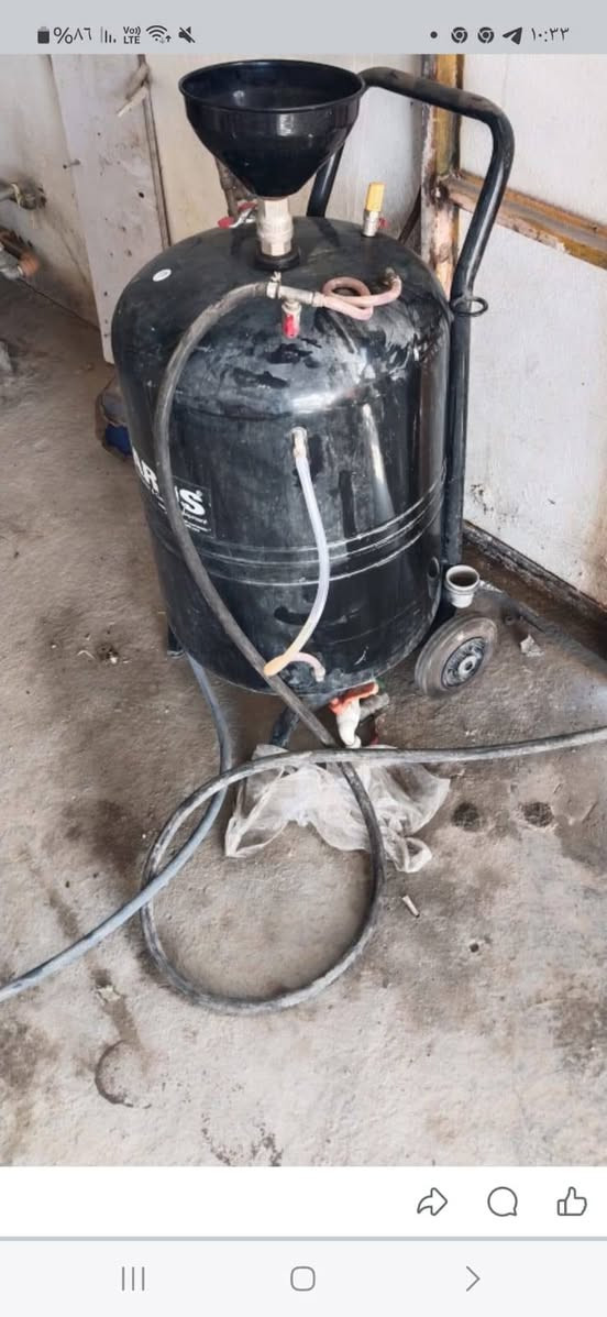 الكنبريسر ابو ٥٠٠ مشتري مليون أو ربع ابيع مليون كامل هوه أو محرك البانزين والمضخه اتريفيلس ايطالي مشتريه ٨٥٠ ابيع ٧٥٠ والرغوه نشتريه الربع ابيع ٢٠٠ الف اخوان سعري ثابت لن خسران بيهم أو وصلهم موجود بس ذني زادن عندي***********
