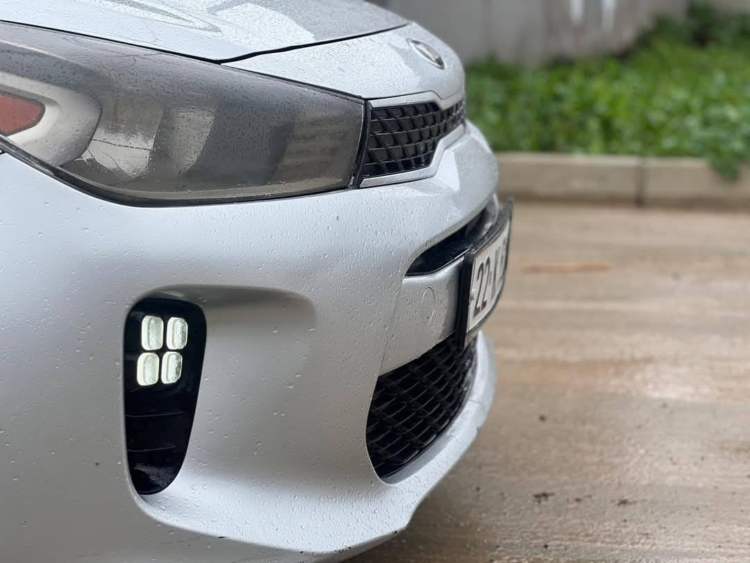 توماتيك
جامات كهرب
ثلاث انظمة قيادة

محرك 1600 
ماشية :  115 الف
ضررها بامريكا :
دعامية والداير معدل عالبارد
السياره حلوه وجاهزه 
السعر 93$ 
بي مجال 
العنوان بغداد 
هاتف : ‭ ***********
