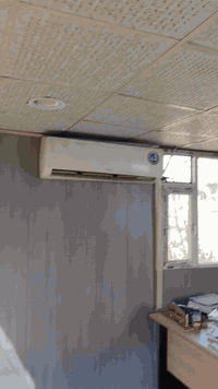 كرفات 6وربع ب3و30 سانتيم للبيع مكاني بغداد تقاطع النهروان اتصال *********** بي واتساب 
السعر واحد و600
