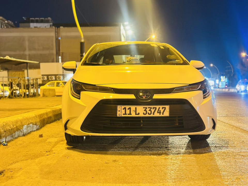 سلام عليكم كورلا للبيع موديل 2023 سياره حادثه بابين السايق والورا نفس ألون شادهن بدون صبغ وبيه بوارد ثنين موجودات بلصور وصور الحادث مرفوقه بلمنشور 
مكان السياره بغداد حي القاهره 
السعر 150 
اتصال ***********
