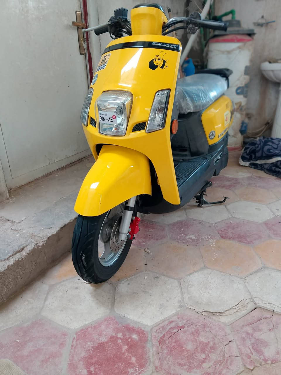 سلام عليكم دراجه للبيع  مكاني كربلاء قادسيه يم المحطه مال قادسيه  دراجه برغي ما مفتوح على ابلاد دراجه نوزل. السعر خاص🤍🤍


**إذا كنت صاحب هذا الإعلان وتريد حذفه لأي سبب، رجاءا أرسل رسالة إلى الدعم الفني**