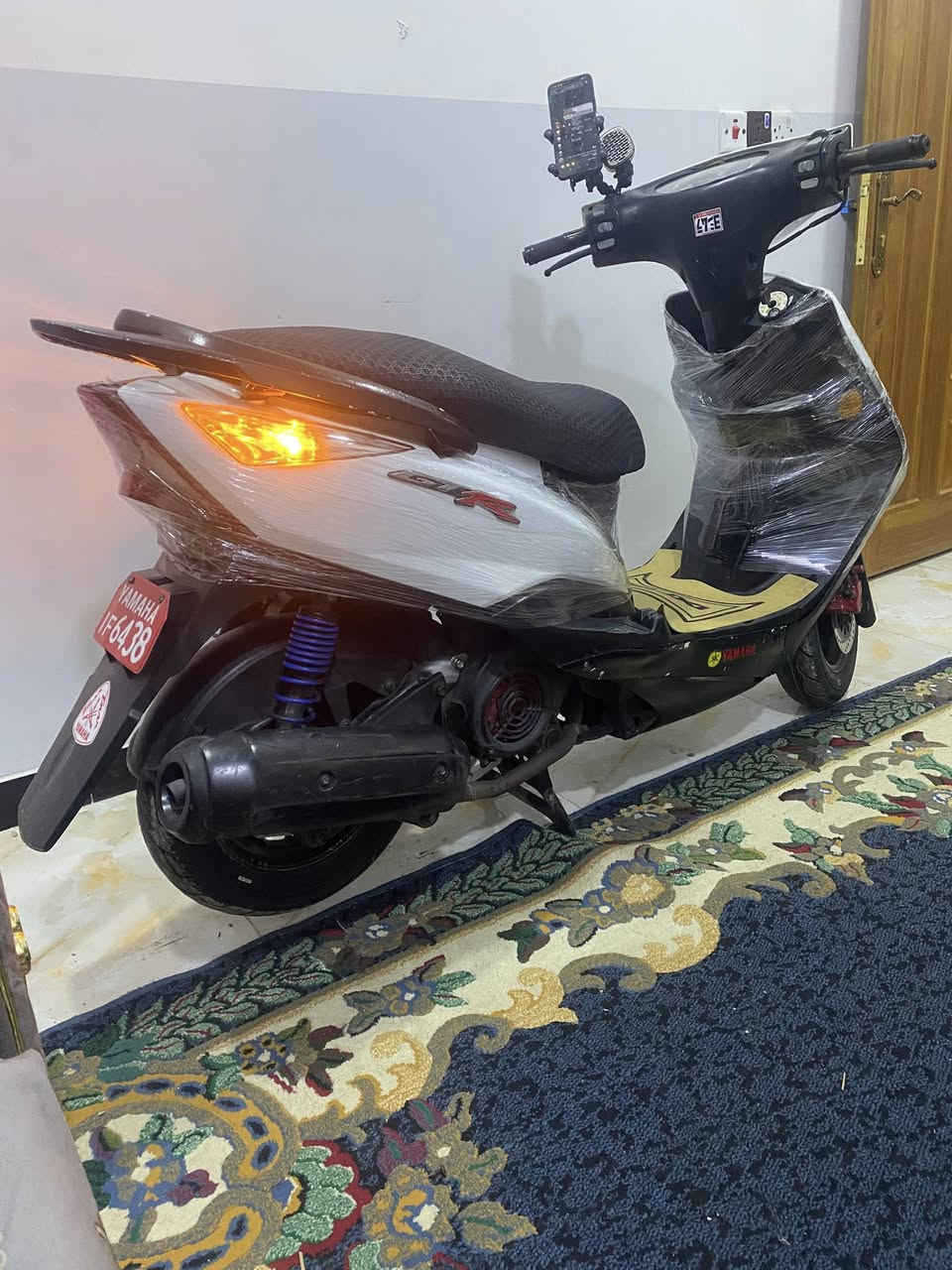 سلام عليكم مرخصت  الأدمن ثعلب نوزل  140 بلادي ما صار شهرين من نزلت من الرمبة برغي مال ملعوب بيهة مكينة خرسة ما تنسمع  تايرات جدد صدر جديد يعني ما تحس بل طسة دهنهة مبدلة جديد مؤتل ابو 20 يمشيك شهر ليكدام أوراق ومنفيس كلة موجود جيب وياك ألف فيتر إذا طلع بيهة عيب أو نقص تأخذ الدراجة وتروح اللة شاهد علية السعر 💸700 وبيهة  مجال  بصيط مكاني بغداد الشعب رقم الهاتف //📱*********** متواجد وتساب ومازنجر ♥️☘️.
