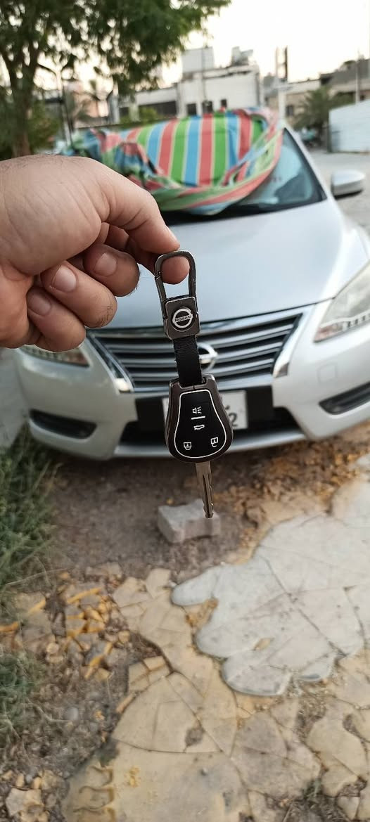 نيسان سنترا خليجي
2020
مكفولة من الصبغ والضرب
عدا ٣ رصاعات واضحات بالصوره 
السياره ماشيه 74
ع وضع الشركه السعر118وبيها مجال بسيط
قبل كم يوم تخم تاير وباتري جديد 
والسيارة باسمي وكولشي واضح بالصور 
اخوان مكلف بالنشر 
رقم صاحب السيارة ***********
العنوان بغداد الغزالية او يرموك
