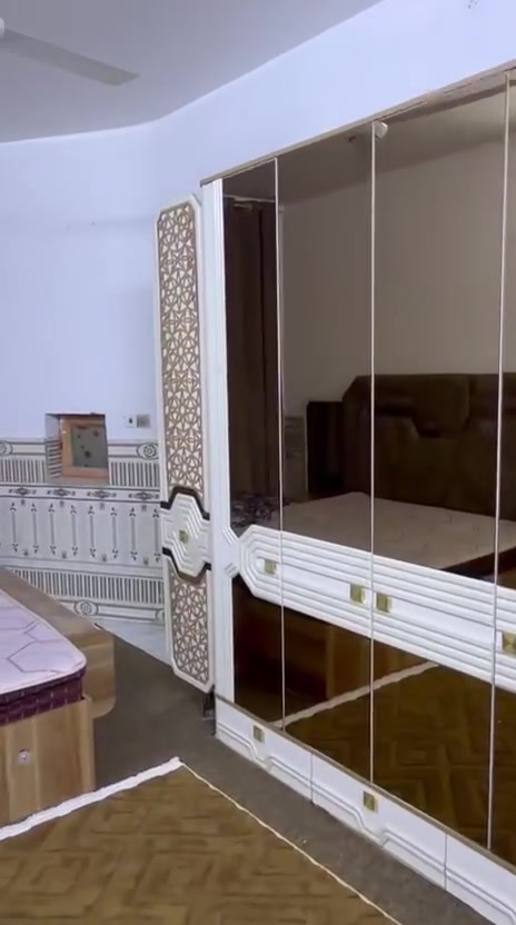 غرفة تركية جديدة ١٠ قطع  
الغرفه ضخمة تخبل وقويه ماخذتها ب٣ ملايين 
استعمال قليل محتاجين وديبيعوها سعرها مليون ونص وبيها مجال قليل موجوده الغرفه بغداد شرطة رابعه


**إذا كنت صاحب هذا الإعلان وتريد حذفه لأي سبب، رجاءا أرسل رسالة إلى الدعم الفني**