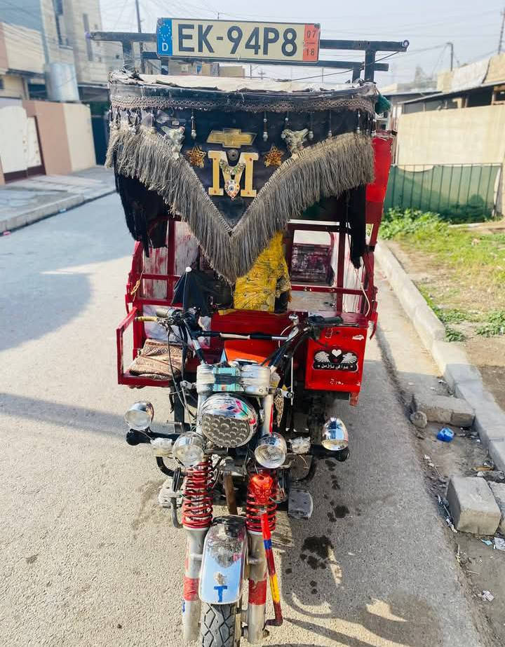 سلام عليكم ستوته للبيع موديل 2018 مكينه 2020 بدون منفيس اتكاتب وياك وكفاله من سرقه بس ستوته كدام العين  كلشي بيها شرط وايرمنيه كلها شغاله من تاير للتاير وشرط نكره سلف ركبه مضروبه تقويه فقط رقم *********** السعر 850وبيها مجال
