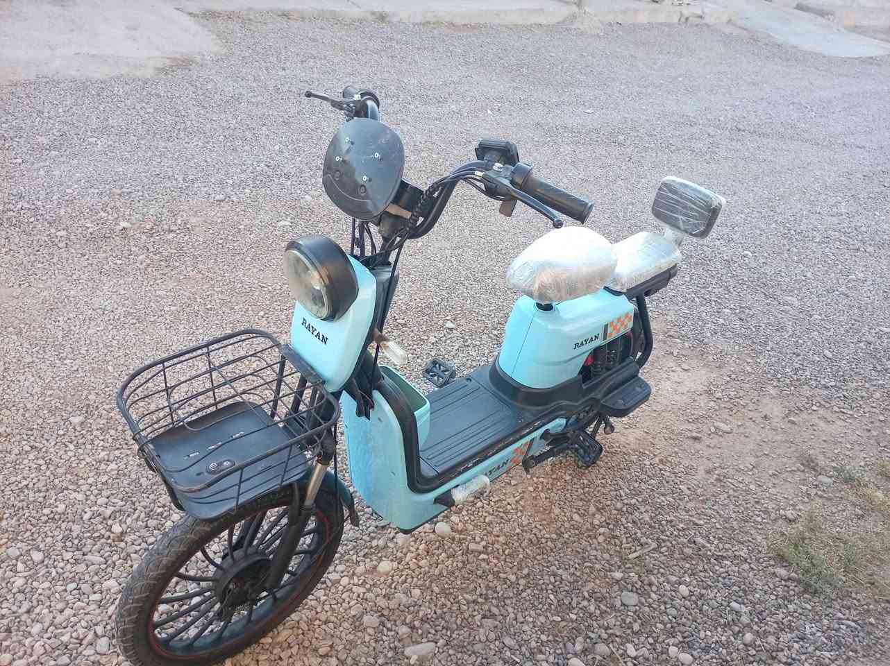السلام عليكم
للبيع بايسكل شـحـن نظيف اي عيب مابي شرط الفحص
سعره 300 بي مجال
للاستفسار
***********
