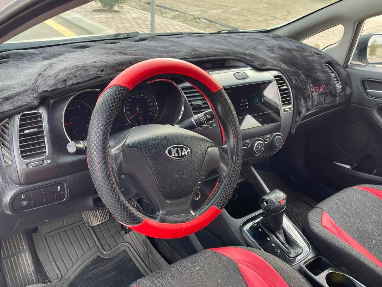 KIA CERATO 2018
خليجي1600cc
(137000k)
1-بيها ضربه بالدوسه اسفل باب السايق ورصعه بالجاملغ الامامي جهه السايق
اي شي بيها ثاني موجود بصوره السونار 
بعدها ما بيها اي شي 
———————————————
2تايرات تخم جديد مع تخم نص عمر 
فلنجات + دسكات  جديده قبل اقل الشهر مع زوج فلنجات نص عمر 
_____________________
3-باتري جديد + حداديه نص عمر + دبلات خلفيه جديده و كهربائيات السياره ما بيها اي نقص 
_____________________
4-السياره عميه بدون مواصفات
_____________________
مكان السياره بغداد 
(***********)
السعر( 138$ )
