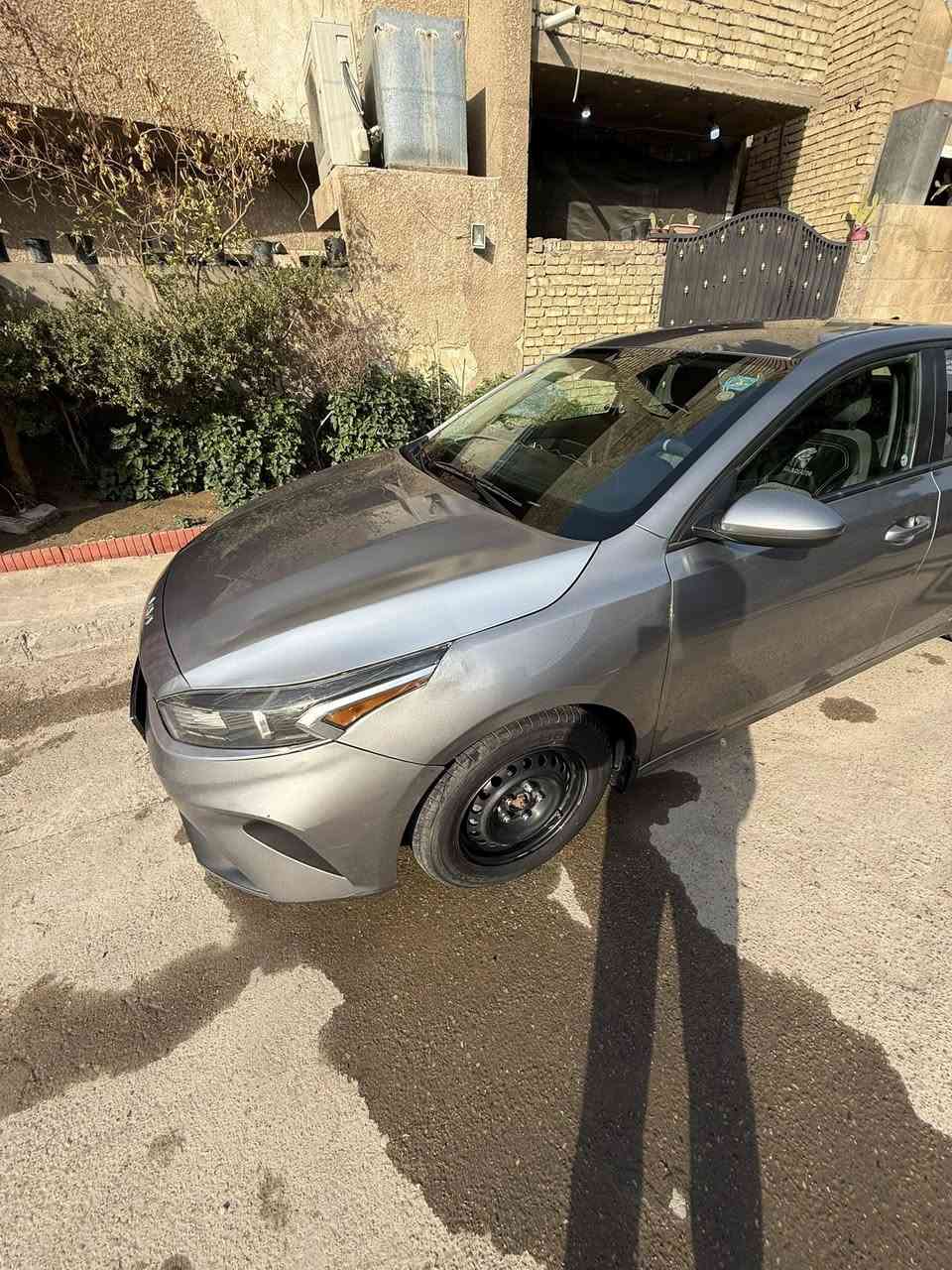 السلام عليكم
Kia Forte LX 2023 (For Sale)
كيا فورتي 2023 LX (للبيع)
مواصفات الـ LX الأمريكي
محرك 2000 دوش (4سلندر)
كار بلاي - اندرويد اوتو 
الكير CvT 
لايتات LED 
المقاعد قماش وارضيه دوشمة جديدة 
تحديد مسار - تثبيت سرعه 
كامرة خلفيه 
تخم تايرات جديد 2026/1
ماشية 68 الف كيلومتر 
بدون اير باك دواخل سليمه
حادث (جاملغ السايق وشبرين مِن البنيد)
البنيد راجع حار والباقي بارد 
16.300 (ميه وثلاثه وستين) ورقه
والحادث موضح بالصورة 
3KPF24AD1PE546594
للاستفسار : *********** (متوفر واتساب)
