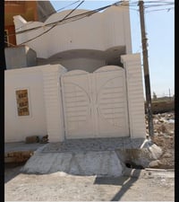 دار للبيع مساحة 100م واجهة 5م نزال 20م يتكون المنزل من غرفة نوم 1 وصال...