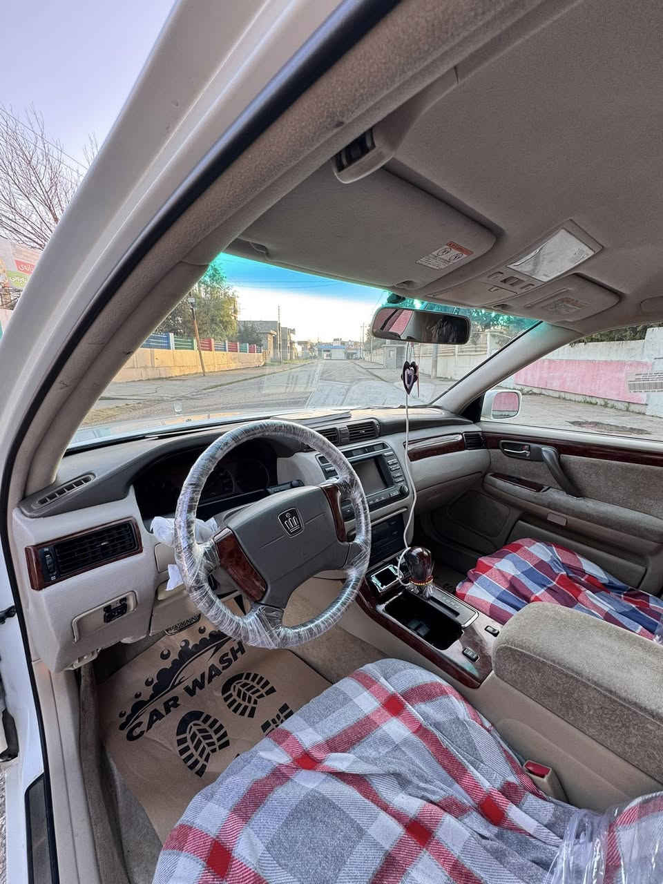 بەناوی خوای گەورە
مەلیکە ساق 
2003
دیفۆر بجوک171
ناوزەرد 
دوو دگمەی پەردە 
پیشو دوا کریستال 
یەک پارەجە بۆیاخ 
کامل جایزە سەیارەکە بی نوقسانی 
بەشەرتی هەموو شتیک 
ناونیشان شارەزوور هەلبجەی تازە 
سعری62ماعمەلەیکی برایانە
ژم ***********
فایبەر وەتساپی لەسەرە
