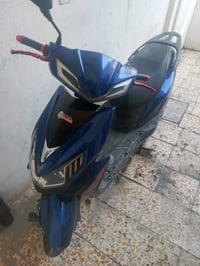 دراجه شحن خير من الله كهربائيات جدد ماشيه 1000 وشويه يعني زيرو فقط عقل...