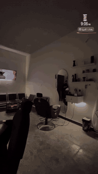 إعلان: محل حلاقة للبيع بكامل تجهيزاته
الموقع: الدورة البعيثة مجمع العدل، مقابل جامع كامل العبود - ديرتنا.

وصف المحل:
· محل حلاقة جاهز للعمل فورًا وذو زبائن دائمين.
· مجهز بـ 3 كراسي حلاقة كاملة.
· ديكور مرتب وجميل.
· مبرد هواء (سبليت) نوع إنفيرتر.

سبب البيع: عدم التفرغ بسبب الدوام الرسمي.

للتواصل والاستفسار:
☎️هاتف: ***********
