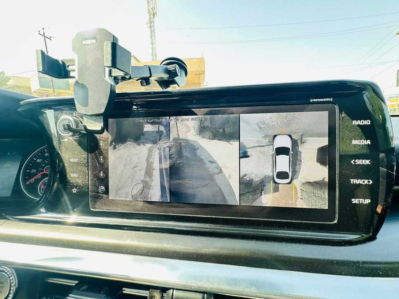 نــوع الــمـركـبة:- K5 - GT
الـــــمــوديــــل:-2023
حــجـم الـمـحرك:- Turbo 2500
الــــعـــــــــداد:20 الف
الايــــربــاكـــات:-سليمة ) 

- بصمه تشغيل + ابواب
- تشغيل عن بعد ( Remote Start )
- بنوراما فتحتين 
- داخل جلد ( مشمشي )
- كشنات كهربائيه مع خاصيه التخزين memory مع تدفئه + تبريد بالكشن مختم GT
- تدفئه بالستيرن + تحكم ستيرن جهـتين
- شحن لاسلكي
- لايت زينون ٣ عدسات ديناميكي
- بك لايت لد متصل
- 5 كاميرات محيطيه 360ْ
- رادار امامي + خلفي + جانبي مع خاصيه العرض view
- نظام النقطه العمياء مع تحذير الاصطدام مع خاصيه التوقف التلقائي 
- مثبت سرعه ذكي تفاعلي مع الرادار
- نظام كشف حركه المرور الخلفيه
- مساعدة البقاء في المسار 
- مساعد الخروج الامن عند فتح الابواب 
- شاشة وسطية 10.25 إنش تدعم Apple CarPlay & Android Auto 
- خاصيه التحكم بصوت المحرك عن طريق الشاشه Active sound design ٣ وضعيات 

- درايف مود ٤ وضعيات للقياده 
Normal,sport,sport plus ,custom 
- نظام ترحيب عند الاقتراب
- فتح الجنطه عند الاقتراب
- مري شفط + قلاب 

الضرر  - تبديل جاملغ فقط (  + دعاميه  )
@
الإضافات ⬇️ البنوراما مركز car club
عمل بلورايز للجامه الاماميه متغير ٧ الوان
السياره عليها ارضيات من شركه مكاني بابل المركز الاستفسار الاتصال على الرقم ***********
