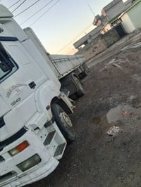 سياره للبيع   موديل 2004 گير كهرب حجم 43 عربانه اوربيه ثلاث محاور تك ت...