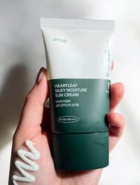 واقي شمس انوا • SPF50+ • بخلاصة أوراق القلب