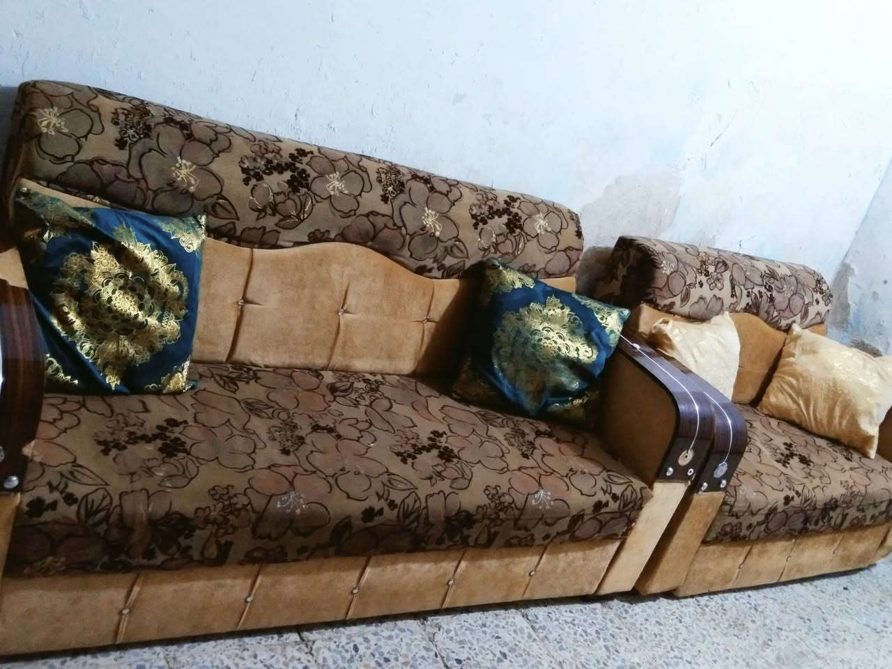 السلام عليكم تخم للبيع خمس قطع نظيف وقوي مكان ناصريه مركز  الصالحيه السعر ١٥٠


**إذا كنت صاحب هذا الإعلان وتريد حذفه لأي سبب، رجاءا أرسل رسالة إلى الدعم الفني**
