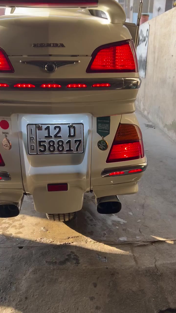 سلام و عليكم 

دراجه گۆلدن ١٨٠٠cc / ٢٠٠٥.    للبيع 
 رقم موصل تحويل ثاني يوم
مابيهه حادث 
ماشيه ١١٩
ياباني 
دراجه ما بيهه اي نواقص 
صماعات جبيره 
كامل نيكل 
محرك نيكل 
تايه ره ت جدد
مكان سليمانيه
***********
