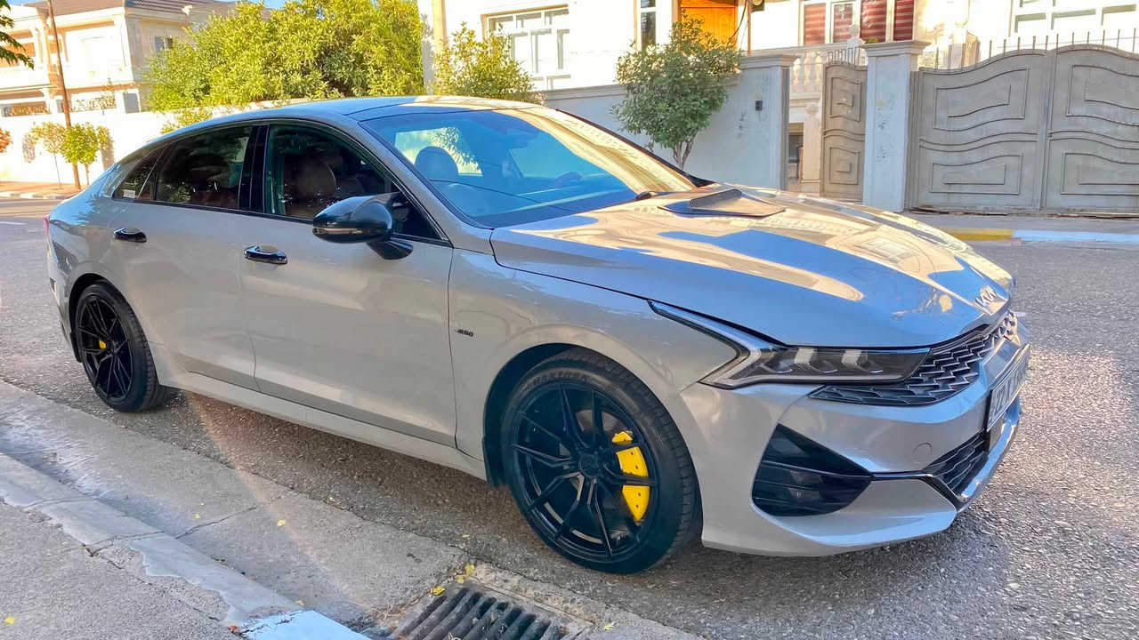 KIA K5   GT-line 2022
کیا کی فایف جیتی لاین 
رقم اربیل سنویە جدید لحد 2029
سیارە فول فول للأخیر  مواصفات  1/1
•حساسات امامی و خلیفی
•بانوراما
•کشنات جلد احمر + هیتر
•شاشە کبیرە+کامیرا
•بصمە
•تبرید قطعتین
• تشغیل عن بعد
•توقف ذاتی
•5 وظعیات قیادە (smart-normal-sport-snow-custom)
•هوایە مواصفات بی و معروفە 
ماشیە ٩١ الف کم 
مکینە 1600 توربو - کیر و مکینە بشرط 
صبغ قطعە بس بنید بدون دواخل بس راس شاصی اصبح خفیفە حتی ما متصلح لان ظرر بسیط کلش
مکان سیارە اربیل
رقم +واتساب 
***********
***********
