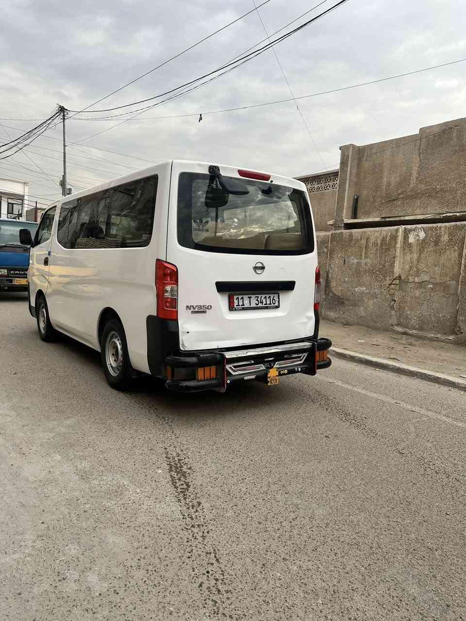 نيسان يورفان  2015
مصفره هيئه وغرامات 
رقم جديد 
منضومه غاز 
كفاله من الصبغ والمعجون 
مكاني بغداد الدوره 
***********
