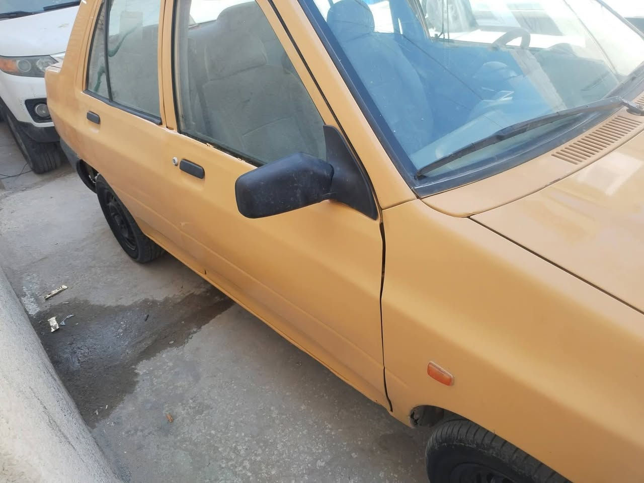 سلام عليكم سايبا مديل 2016سنويه 2027تنتهي رقم دولي بسمي سياره مصفره هيئه وغرامات سياره مكينه إستوني مبدله يعني كفاله كير ومحرك حداديه وتبريد دينمو وسلف ودعاميات كلهم جدد إستوني مسوييله ادامها كهربائياته كلهن شغالات سياره كفاله سعره ٢٧ وبيه مجال مكان سياره بصره للاتصال واتساب ***********
