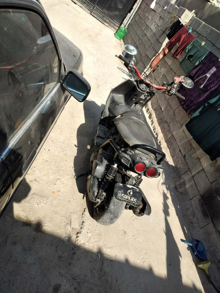 جبلي للبيع مكفوله من تنقيص وتبخير دراجه شغالة نواقصهه كفرات الصفاح وباتري فقط مستعجل علا بيعتهه 
الرقم ***********مكان جسر ديالى لسعر 400
