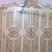 غرف نوم • قابلة تفاوض