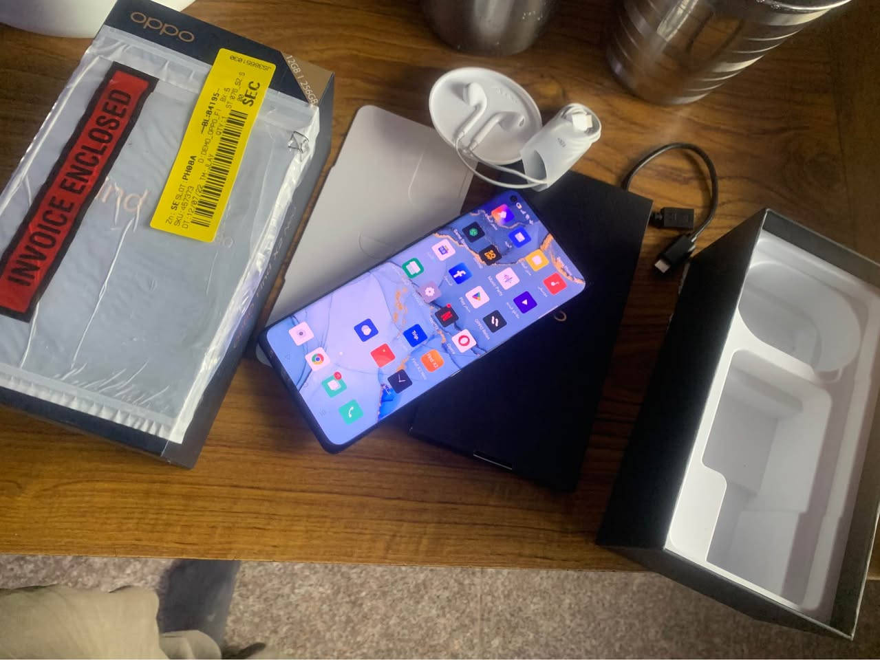 اوبو 
OPPO FIND X2 NEO
جهاز جديد بالباكيت غير مستخدم مكفول كامل 
السعر 275 الف
عنوان بغداد عامرية
وعندي توصيل 
*********** بغداد, العراق
