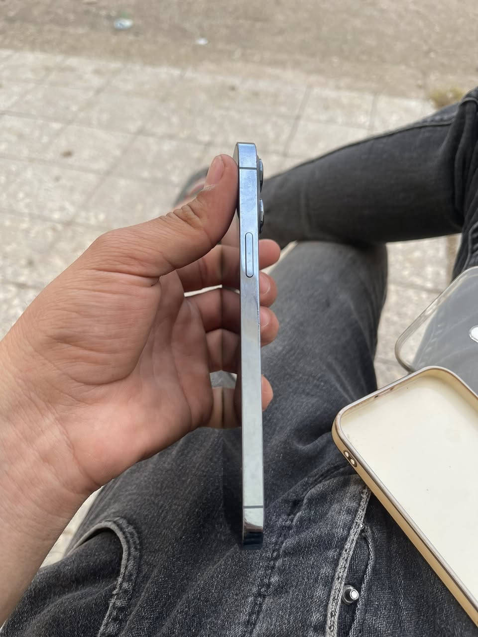 آيفون 13برو ماكس نورمان
ذاكره 128
باتري 97معليه 
تك سيم
شرط ضد الماي هوا ما يعبر 
سعر 700بي مجال حك جيتك


**إذا كنت صاحب هذا الإعلان وتريد حذفه لأي سبب، رجاءا أرسل رسالة إلى الدعم الفني**