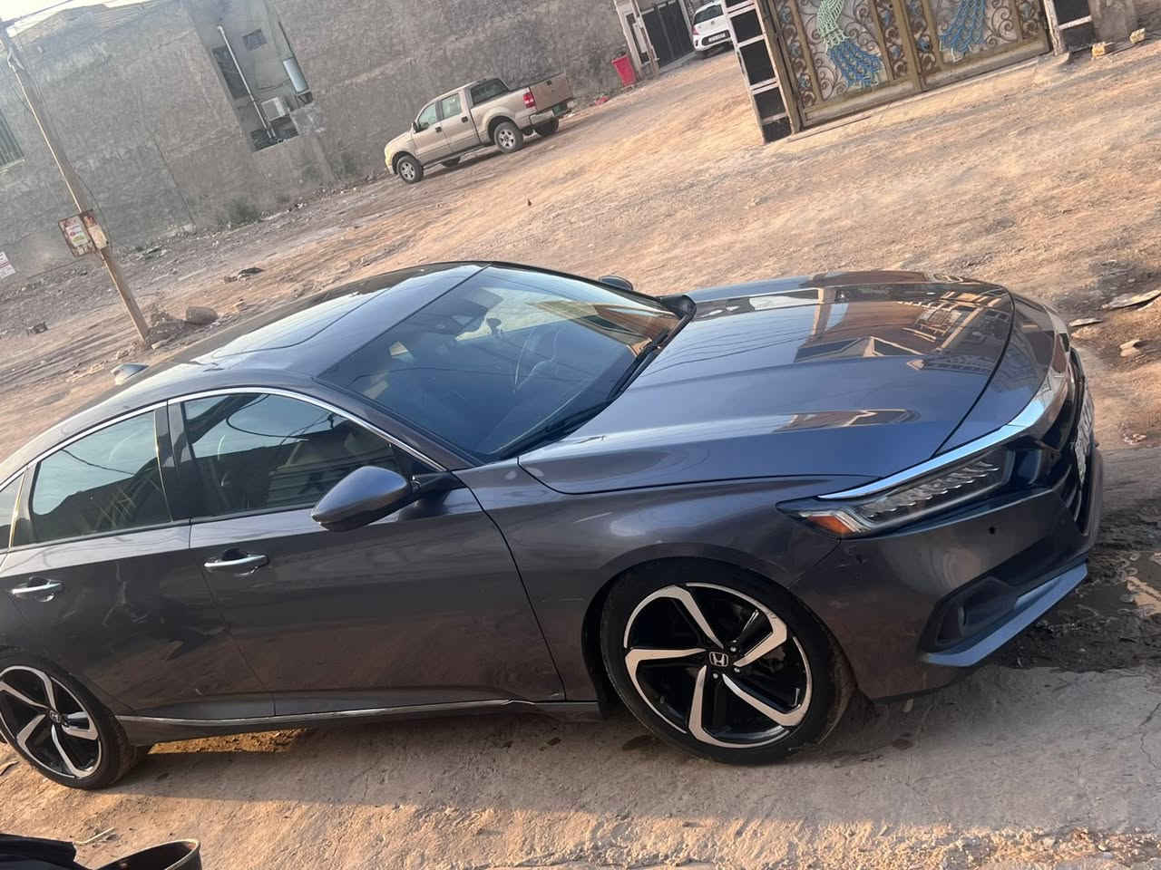 سلام عليكم
هوندا اكورد 
موديل 2021 
فول مواصفات للخير تفتح الباب توكع مواصفات 
حجم المحرك 2000 Terbo
بصمة أبواب 
فتحه سقف 
شاشه كاربلي
كامره خلفيه دواره
تحكم استيرن جهتين 
تحديد مسار 
كروس سرعه
شفتات ستيرن
كير دكم 
تبريد قطعتين 
كشنات كهرباء
خزن مموري 
تدفئه تبريد كشنات امامي و تدفئه كشنات خلفيه 
فتحت صندوق ذكي عند الاقتراب 
اعلى فئه بل اكورد Turinak
للتواصل 
‭0788 968 3533‬

***********
السعر 165$
