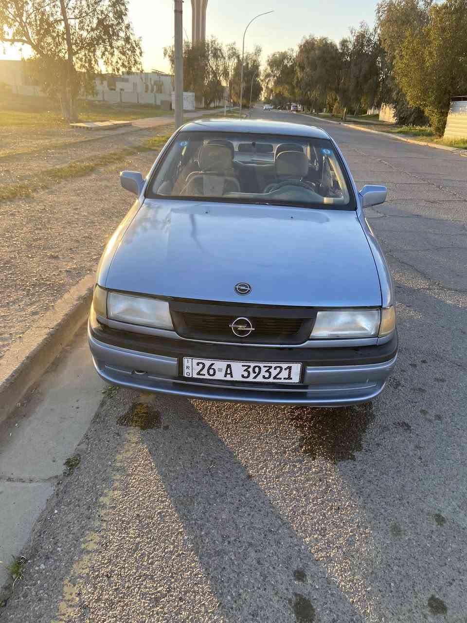 السلام عليكم فكتره 1990 محرك 1800 شرط لاتنقيص لاتبخير محرك فول وكير فول شرط ترايك البصره كهربائيتها كلها شغاله رقم صلاح الدين إنكليزي  تحويل مباشر الهزه جديده موجوده باسمي السعر 35 تجي تشوفه وتبشر ماقصر ويا الشراي لاتخلي سعر بل تعاليق تعال وبيك خير وتدلل *********** 
مكاني صلاح الدين مجمع الدور
