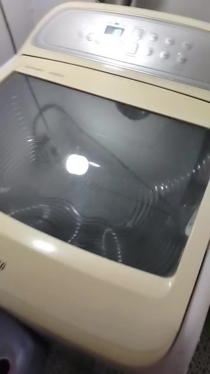 غساله للبيع السعر 200الف
مكاني الدوره شارع ٦٠
***********
