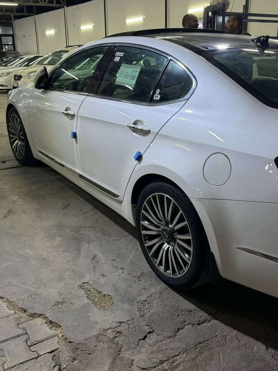 كادنزا 2014 امريكي فول موصفات السعر 145 وبيه مجال
***********
