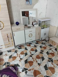 غرفة نوم • غرفة اخشاب • غرفة نوم للبيع • غرف نوم مستعملة • غرفة نضيفة