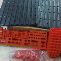 منظمة عدة • ٢٨ طاسة • أسود