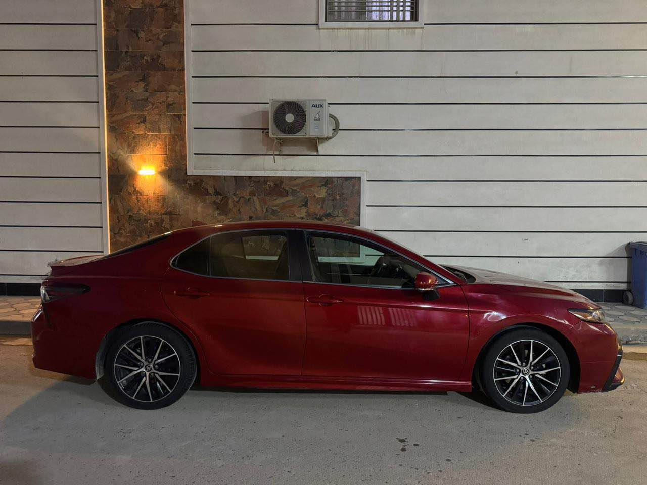 كامري ٢٠٢٢ seنص فول بيها ٣ قطع ونص بدون دواخل بدون ايرباك رقم سليمانية بسم عربي كير مكينة تبريد تخم تاير كل جديد كل نقص مابيها مكاني بغداد الدورة للستفسار *********** بغداد, العراق
