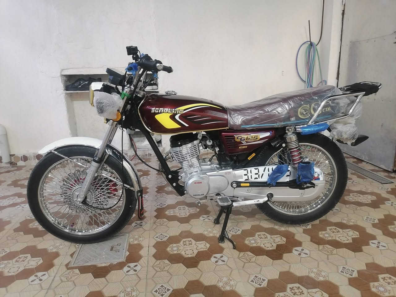 سلام عليكم تايكر 25 بعده اخو زيرو ماشي تقريبا 9000 الالف 750 وبي مجال مو شراي لتعبني


**إذا كنت صاحب هذا الإعلان وتريد حذفه لأي سبب، رجاءا أرسل رسالة إلى الدعم الفني**