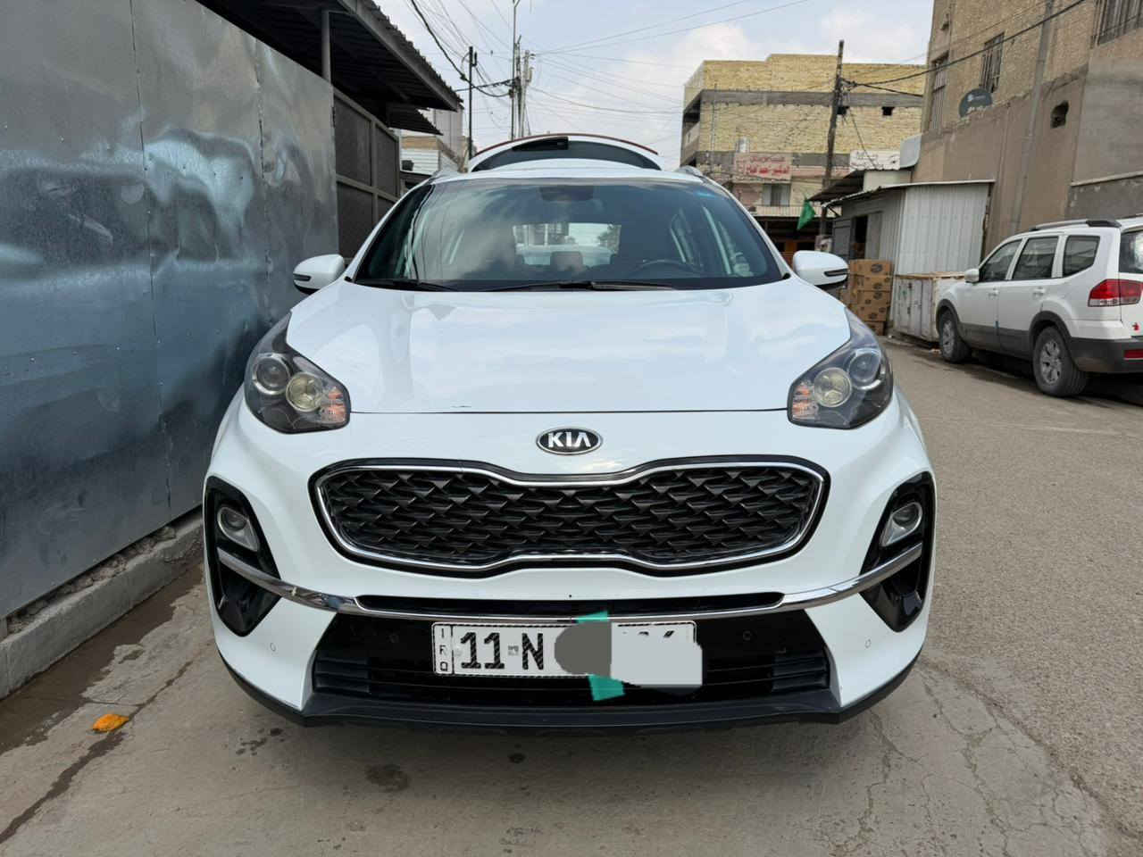 السلام عليكم سبورتج للبيع 2020 مكفولة كفالة عامة 
الشركة الدولية العامة 
ماشية 46 
رقم بغداد انكليزي بسمي 
شاشة كار بلي بلادي حجم كبير 
كاميرا ابلادي 
كشنات جلد ومخمل 
مري شفط وشاير بالمري 
حساس امامي خلفي 
ثلاث وضعياتً قيادة 
محرك 2000 دوش 
ويل حجم 19
تحكم ستيرن 
اريل نفيكيشن
السعر 194/ للاتصال ***********
