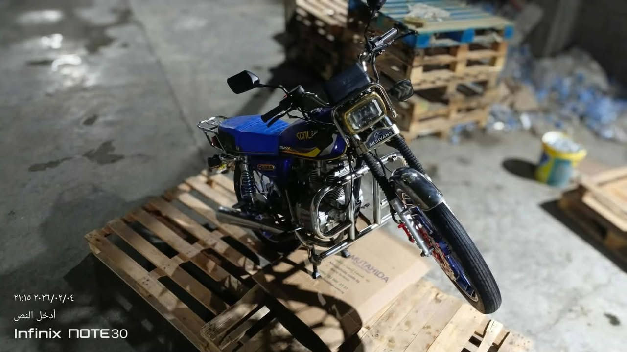 يابه سلام عليكم..
للبيع أو المراوس، دراجة سيفان 150CC موديل 2023، الدراجة نظيفة جداً وجناي ومال بيت، والترتيب مثل ما موضح بالصور.
​التفاصيل:
​المحرك: 150CC، صافي وجاهز.
​الأوراق: مرقمة وأصولية والسنوية الأصلية موجودة.
​التحويل: أصولي ومضمون شوكت ما يحب المشتري.
​الفحص: الدراجة نظيفة وبشرط الفحص والركضة.
​💰 السعر: مليون و500 (وبيه مجال بسيط للشراي الصامل).
🤝 المراوس: أراوس بمرقم حسب القناعة.
​للتواصل: راسلني خاص.
المكان: الأنبار - الفلوجة رقم للتواصل/***********/  ***********
