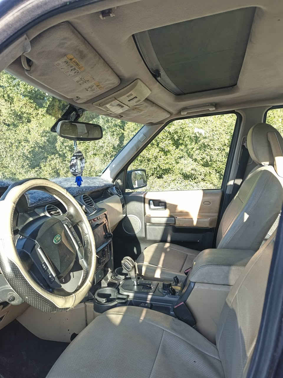 لا ندلوفر 2005محورة كير ومكينه ياباني ترايك لبصرة مكفوله من الظربه وكص بسمنه السعر 80وبيهه مجال مكلف بل نشر اتصل عل رقم***********
