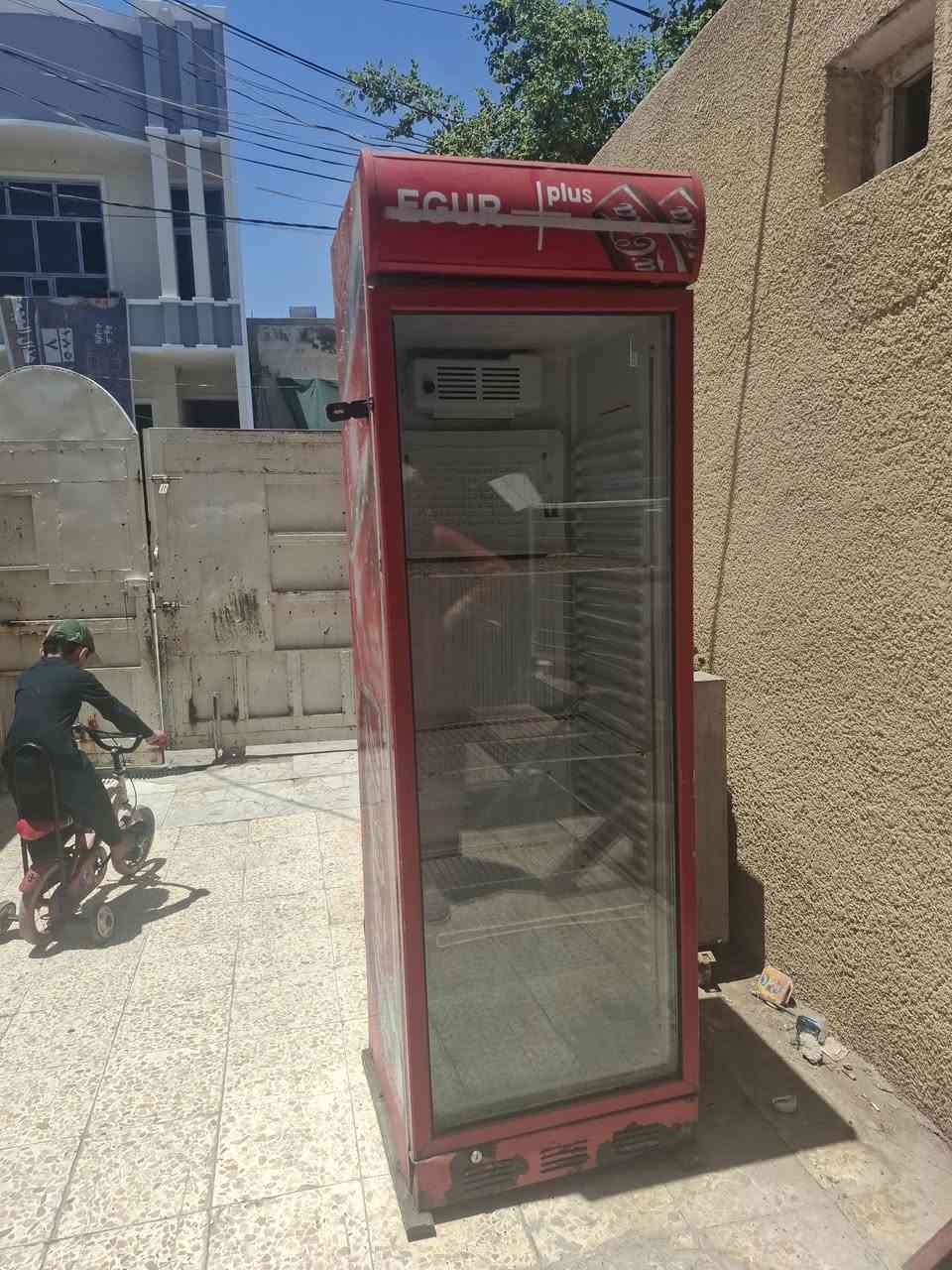 السلام عليكم براد عامودي للبيع ***********
