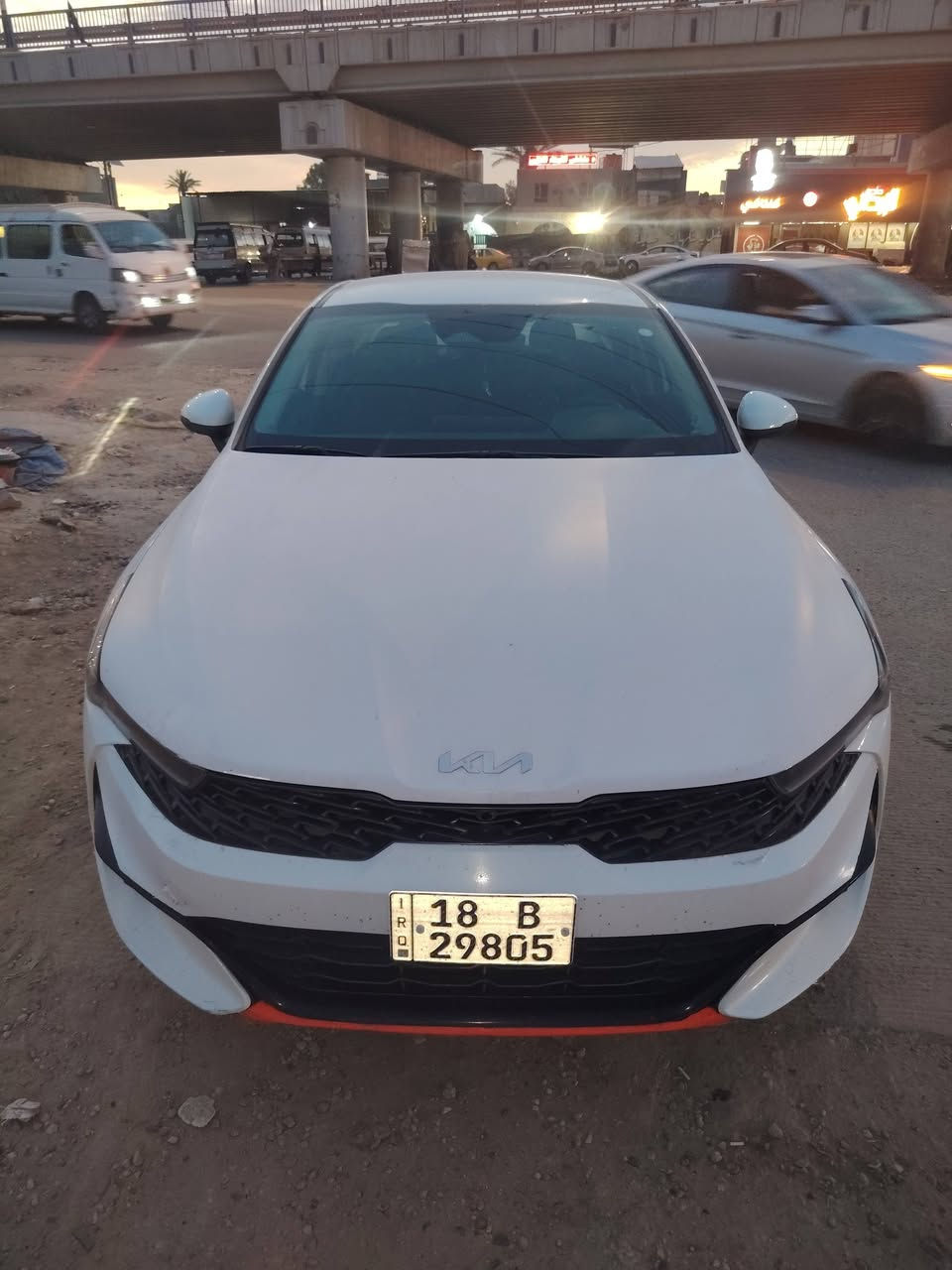 السلام عليكم
للبيع كيا كي فايف K5 فئه LXS موديل 2023 لون ابيض داخله للعراق كلين وهنا صارت بيه ملاحظات بسيطه فقط بارد بقبق الجنطه مقدار اربع اصابه وبمقدمه البنيد حك شبر سياره جديد بمعنى الكلمه ونظيفه ومعايزه اي شي كير ومكينه مكفولات ماشيه 70 الف وقابله للزياده سعر 185$
 باسمي السياره تحويل مباشر 
رقم الهاتف ***********
