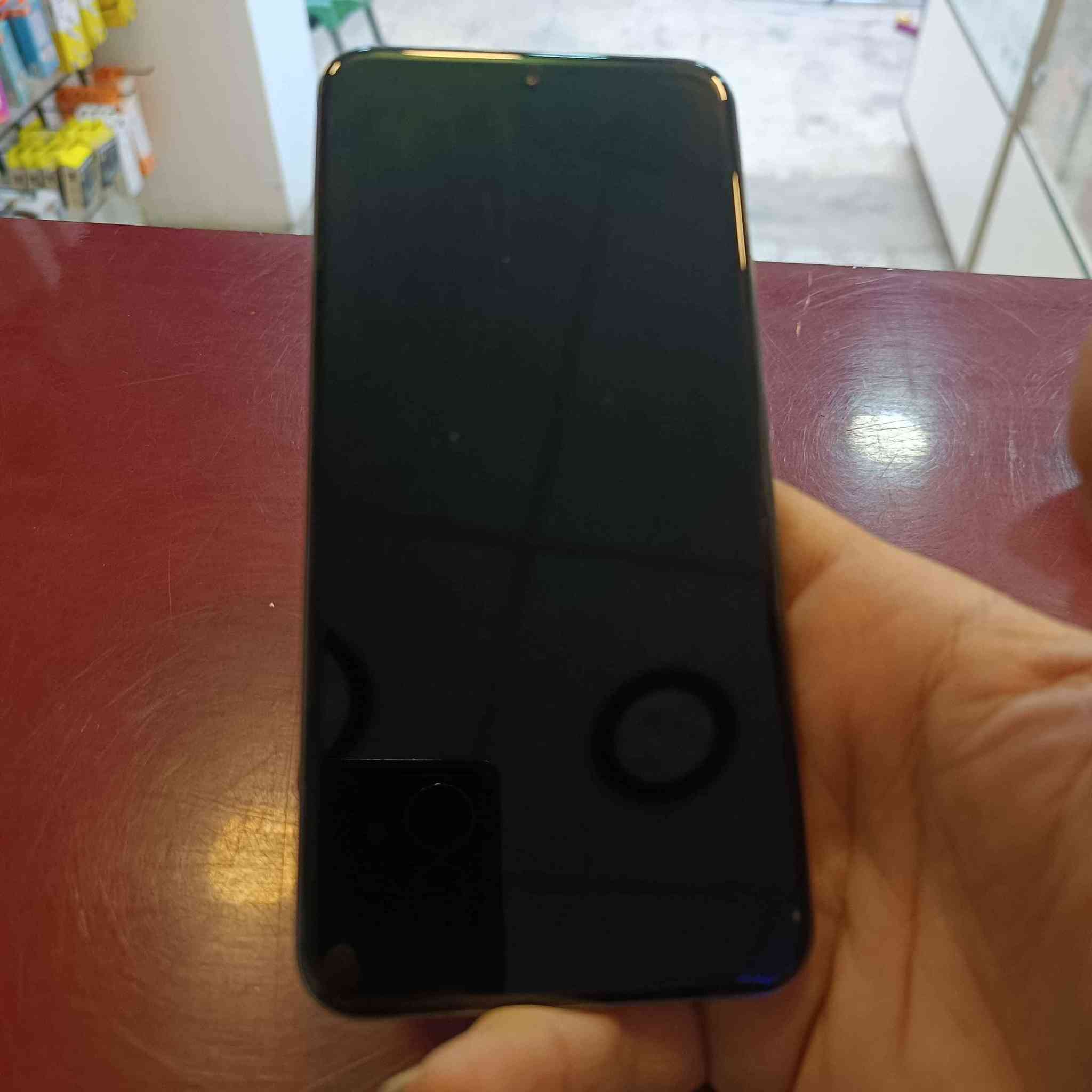 ريملي١٤ برو بلس 5g
ذاكرة 512
كل ملحقاته موجوده مستخدم شهرين فقط
الجهاز زلخ مابي بعده بضمان عين الفهد
سعره 450 قفل 
التواصل خاص *********** بغداد, العراق
