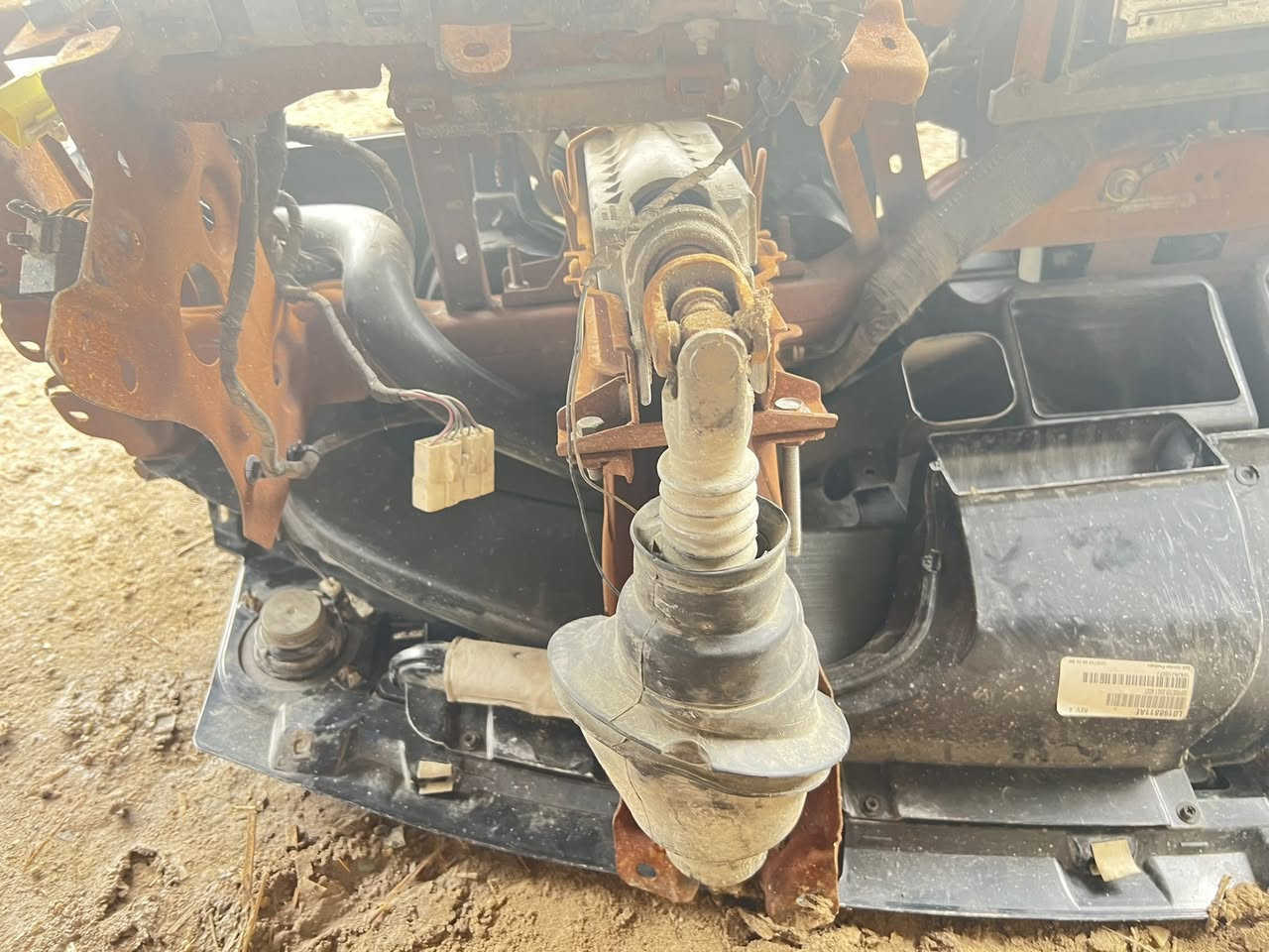 غراض جارجر 2014

سستم كامل اربع ابواب وجاملغين وبنيد وصندوق 

فلنجات امامي خلفي تفصيخ 

جاملغ ابيض بلادي جهة السايق بي بارد 

كفر فوك البدنه مال لايتات 

عضمه صندوك 

دشبول العظمه مالته تعبانه 

ستيرن كامل مع الشفت مالته

بصمة تشغيل 

إطار شاشه صغيره

دكتات تبريد 

ايرباك ماعرف يشتغل او لا جوه الستيرن

مرايات وحده بيها نقص جامه 

ماطورات جام امامي وخلفي

عقل باب امامي وخلفي 

سماعات امامي وخلفي 

قفالات بيبان امامي وخلفي 

بطاين نظاف تخم بس اليدات شويه تعبانه الاماميه

فرس 

بطانه صندوق 

لايتات إماميه نص عمر

بكلايت خلفي زوج 

راديتر 3 سراوات مستخدم ساعه وحده

دعاميه خلفيه كامله صفره جيب وشد

حلوك صالنصه 

وعندي بعد غراض شنو محتاج راسلني وبخدمتك 

مكاني بصره قضاء الكرنه 

***********

***********
