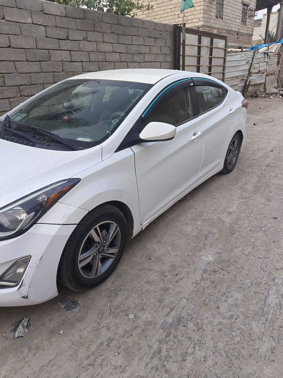 النترا موديل 16امريكي باسمي سنويته 2028مكينه صار سنه مبدله حداديه جديده امس بدلته تدفئه وتبريد شغال تخم تاير جديدالسياره كامله مابيه نقص
تلفون***********
