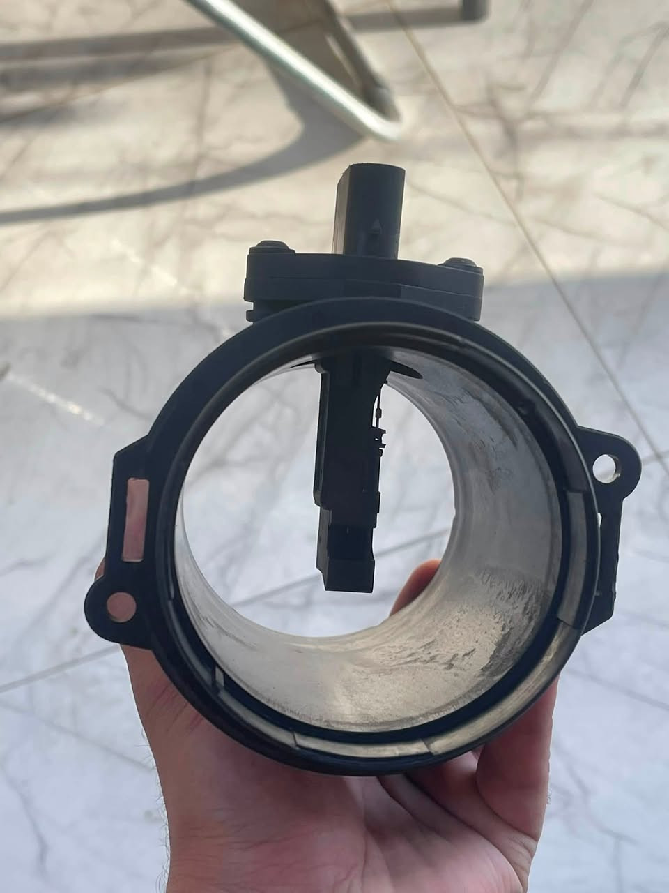 السلام عليكم
ايرفلو  محرك 45i

Bosch 0 280 218 135
شغال ونضيف حيل  مـטּ دون اي كود ب سيارة 
وقرائتة موجودة. 
وشرط مامحطوط علية قطرة بخاخ منظف الكترونيات

يرهم لكل محركات 45 
باخره 
ميماتي
 X5

وقرائتة 
19.60 kg/h.  26.80kg/h
5.4g/s.   7.4g/s
سعرة ب85 الف وعندي توصيل


**إذا كنت صاحب هذا الإعلان وتريد حذفه لأي سبب، رجاءا أرسل رسالة إلى الدعم الفني**